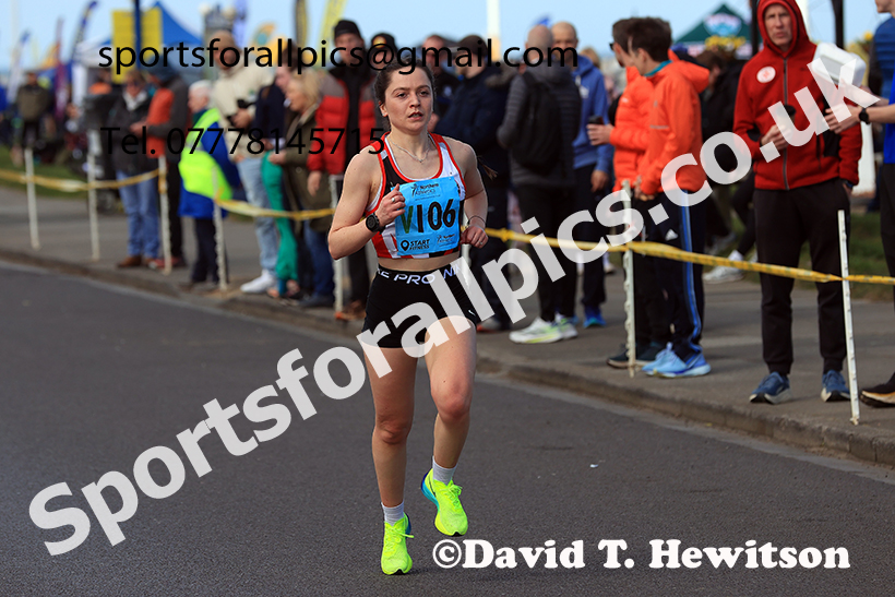 Senior womens Northern 6 Stage Road Relay, 2025 Northern 12 and 6 Stage Road Relays and Junior 5k, Redcar. Photo: David T. Hewitson/Sports for All Pics